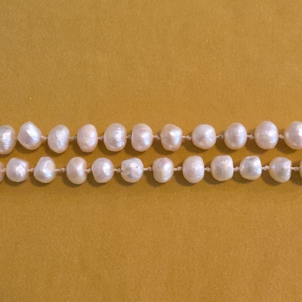 Vintage Knotted Fresh Water Pearl Necklace w/ 925 Silver Toggle "Cable" Clasp - Picture 9 of 16